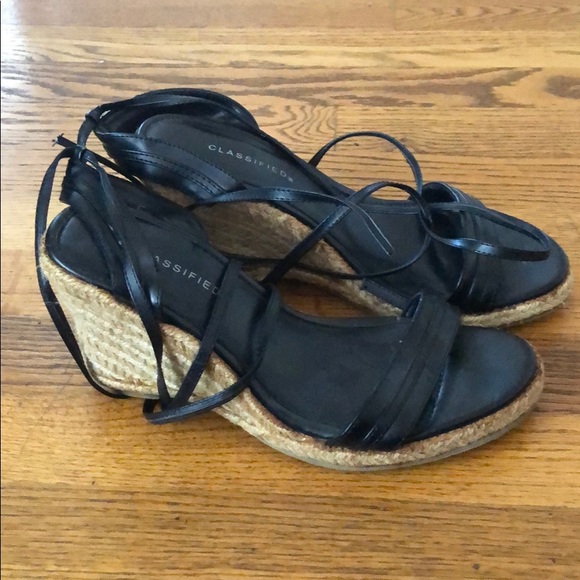 Black wedges - Picture 2 of 2